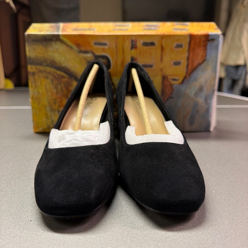 Bella Vita Jillian Black Kidsuede Leather Square Toe Block Heel Pumps 7M 51-4203